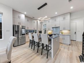 2433  Vagas Street , Dallas Texas 75219