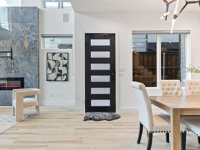 2433  Vagas Street , Dallas Texas 75219