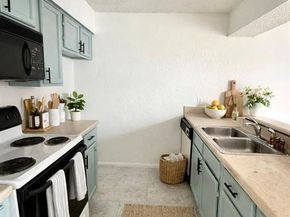 9813  Walnut Street  302, Dallas Texas 75243