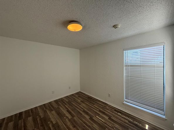 9813  Walnut Street  302, Dallas Texas 75243