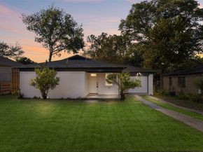 3811  Malden Lane , Dallas Texas 75216