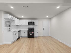 3811  Malden Lane , Dallas Texas 75216