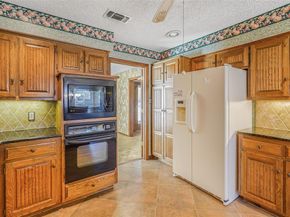 3705  Waycross Court , Arlington Texas 76016