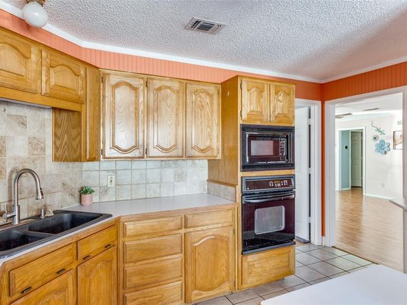 5029  Barberry Drive , Fort Worth Texas 76133