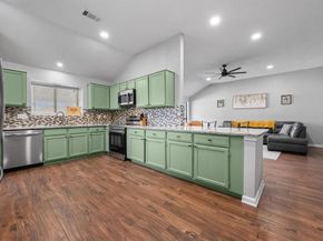 1561  Winter Park Lane , Lewisville Texas 75077