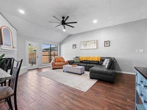 1561  Winter Park Lane , Lewisville Texas 75077