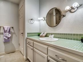 2013  Diamond Oaks Drive , Garland Texas 75044