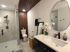 4347  Dickason Avenue  111, Dallas Texas 75219