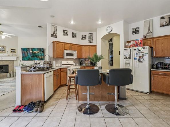 7038  Panavision Trail , Dallas Texas 75249