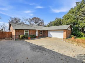 3920  Sanguinet Street , Fort Worth Texas 76107