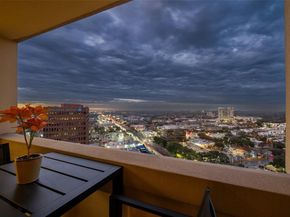 3401  Lee Parkway  2106, Dallas Texas 75219