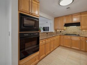 3401  Lee Parkway  2106, Dallas Texas 75219