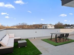 1919  Pollard Street , Dallas Texas 75208