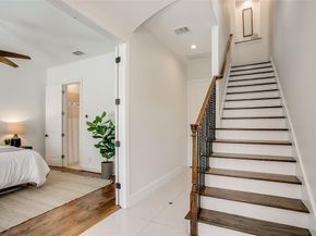 2123  Diversey Street , Dallas Texas 75201