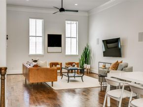 2123  Diversey Street , Dallas Texas 75201