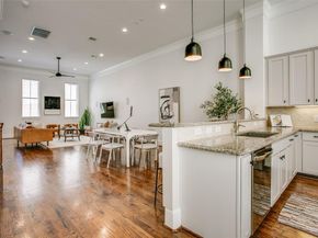 2123  Diversey Street , Dallas Texas 75201