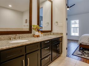 2123  Diversey Street , Dallas Texas 75201