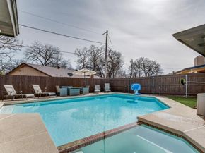 3810  Boxwood Court , Arlington Texas 76017