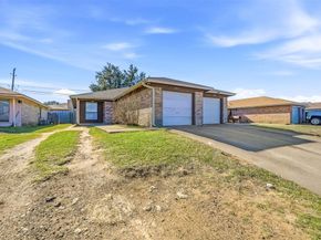 6833 S Creek Drive , Fort Worth Texas 76133