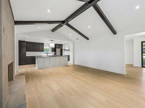 5635  Elm Valley Lane , Dallas Texas 75232