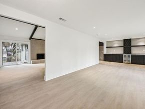 5635  Elm Valley Lane , Dallas Texas 75232