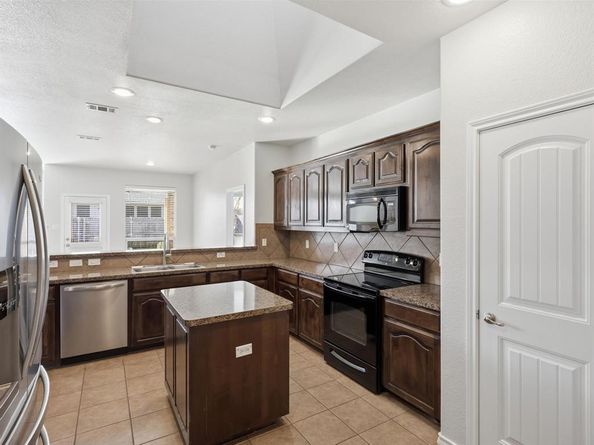 3313  Hornbeam Street , Denton Texas 76226