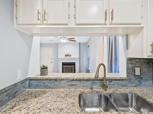 1735  Crest Grove Drive , Arlington Texas 76012