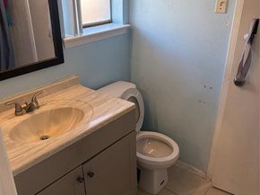 13360  Southview Lane , Dallas Texas 75240