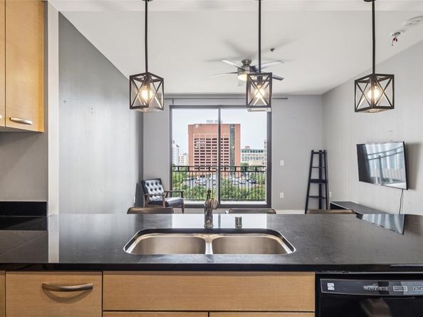 1200  Main Street  503, Dallas Texas 75202
