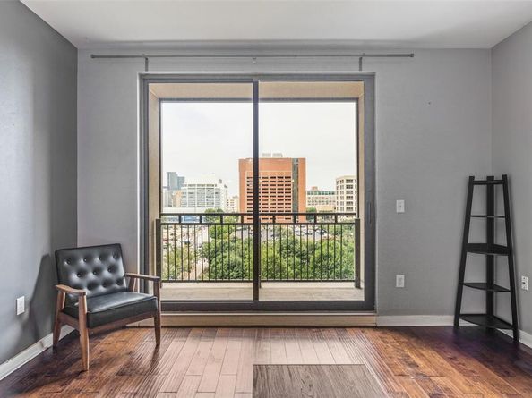 1200  Main Street  503, Dallas Texas 75202