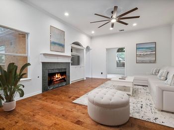 2904  Cedar Pass Court 