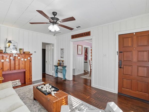 3244  Ryan Avenue , Fort Worth Texas 76110