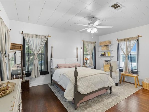 3244  Ryan Avenue , Fort Worth Texas 76110