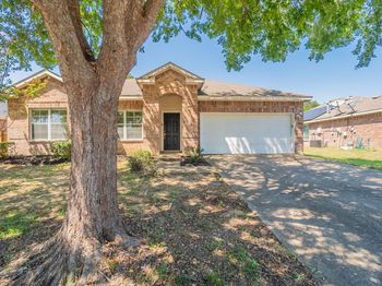 909  Hannah Way 