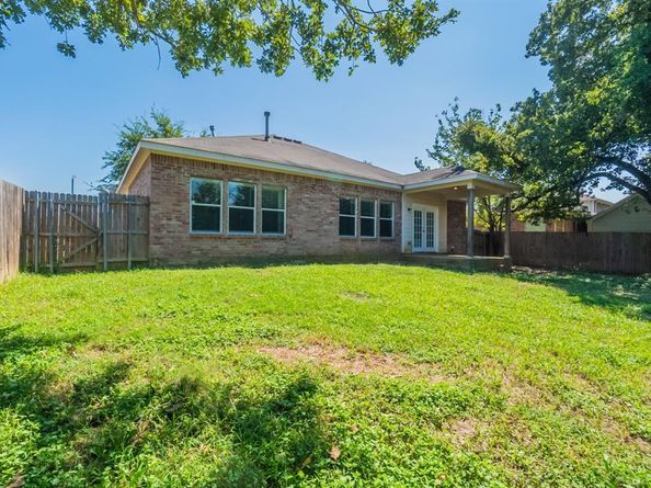 909  Hannah Way , Dallas Texas 75253