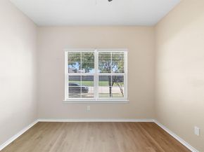 909  Hannah Way , Dallas Texas 75253