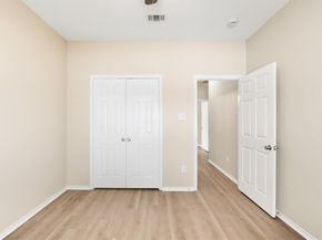 909  Hannah Way , Dallas Texas 75253