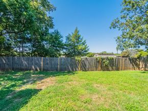 909  Hannah Way , Dallas Texas 75253