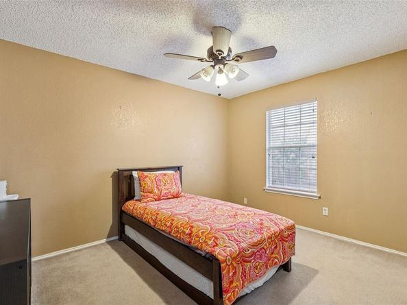 1611  Caplin Drive , Arlington Texas 76018