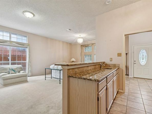 1611  Caplin Drive , Arlington Texas 76018
