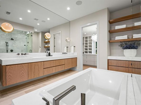 5816  Willow Lane , Dallas Texas 75230