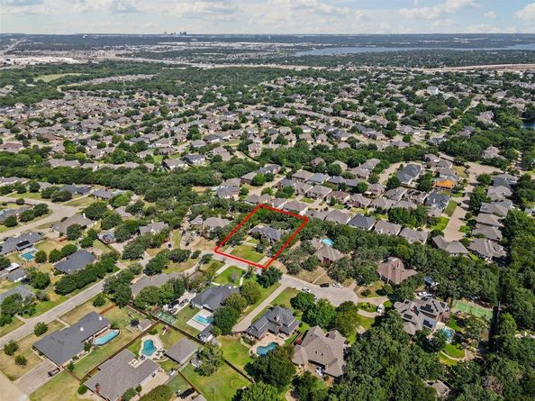 1009  Oak Ridge Court , Kennedale Texas 76060