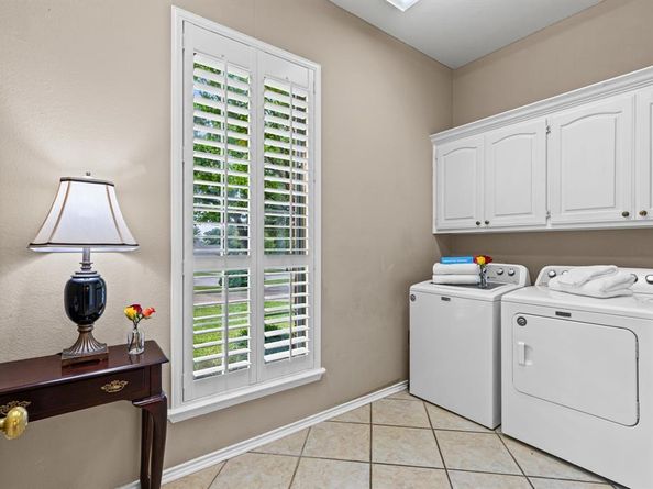 1009  Oak Ridge Court , Kennedale Texas 76060