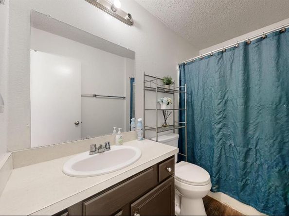 9412  Jill Lane , Dallas Texas 75227