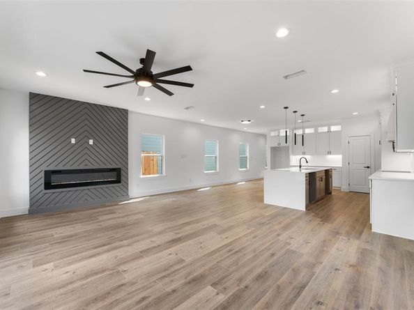 2023  Life Avenue , Dallas Texas 75212