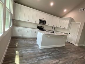 1220 E Leuda Street , Fort Worth Texas 76104