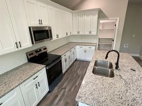 1220 E Leuda Street , Fort Worth Texas 76104