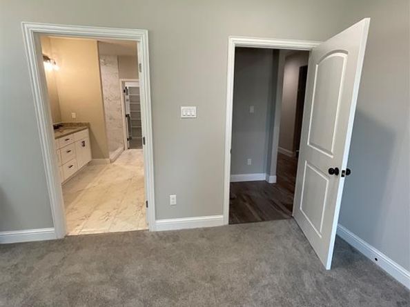 1220 E Leuda Street , Fort Worth Texas 76104