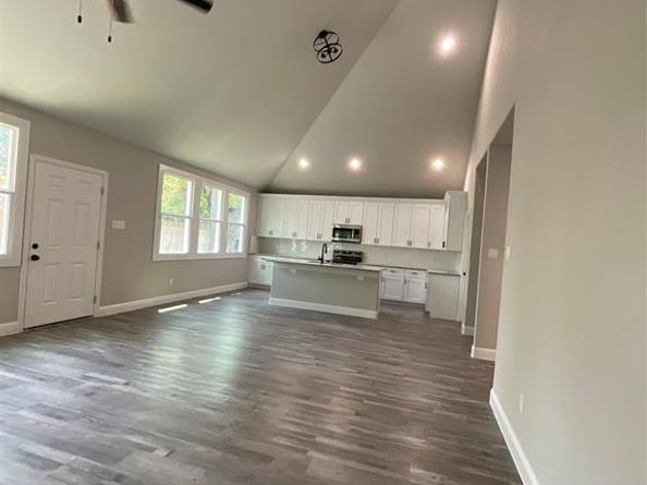 1220 E Leuda Street , Fort Worth Texas 76104