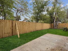 1220 E Leuda Street , Fort Worth Texas 76104